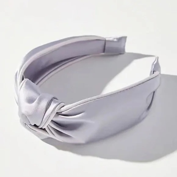 Anthropologie Accessories - NWT Anthropologie Everly Lavender Twist Knot headband